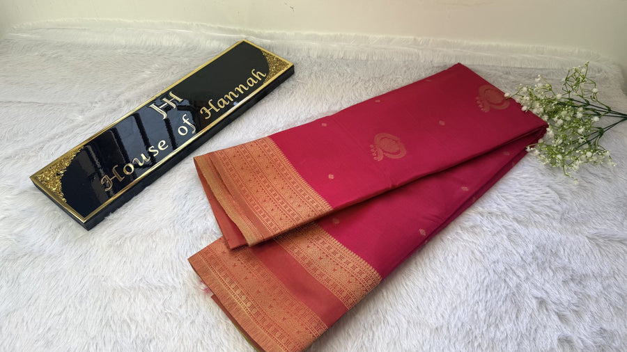 Scarlet red handloom cotton saree